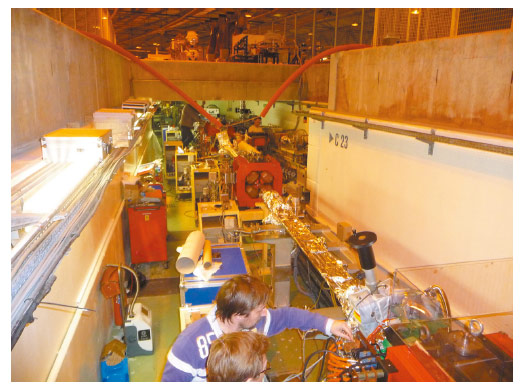 The first 7 m straight section during installation at ID23 in January 2013